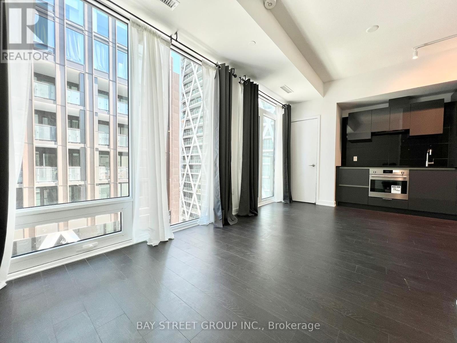 Photo 18 of 1618 121 St Patrick Street, Toronto ON