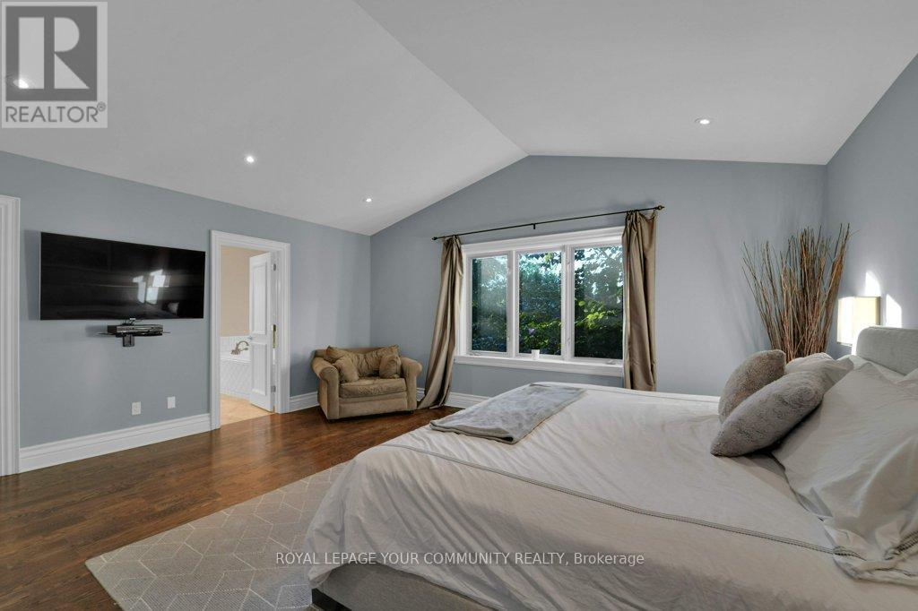 Photo 31 of 144 Haddington Avenue, Toronto ON