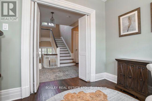 Photo 32 of 40 Castle Frank Crescent, Toronto ON