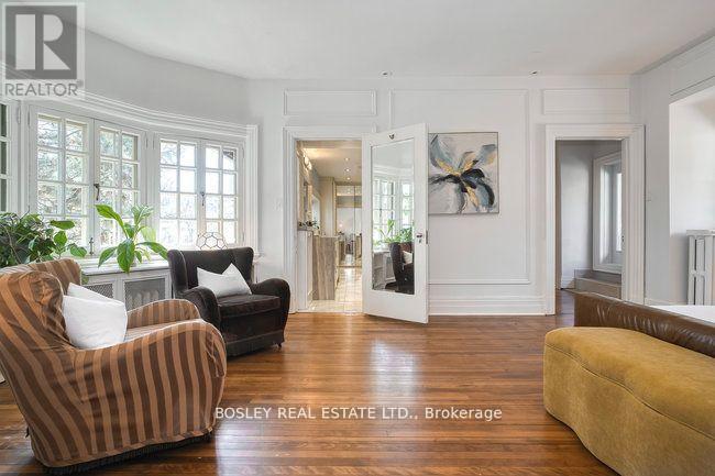 Photo 35 of 40 Castle Frank Crescent, Toronto ON