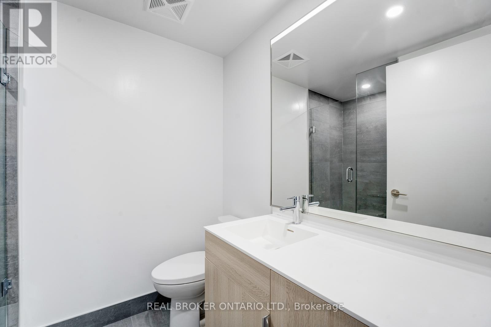 Photo 10 of Lph 16 28 Eastern Avenue, Toronto ON