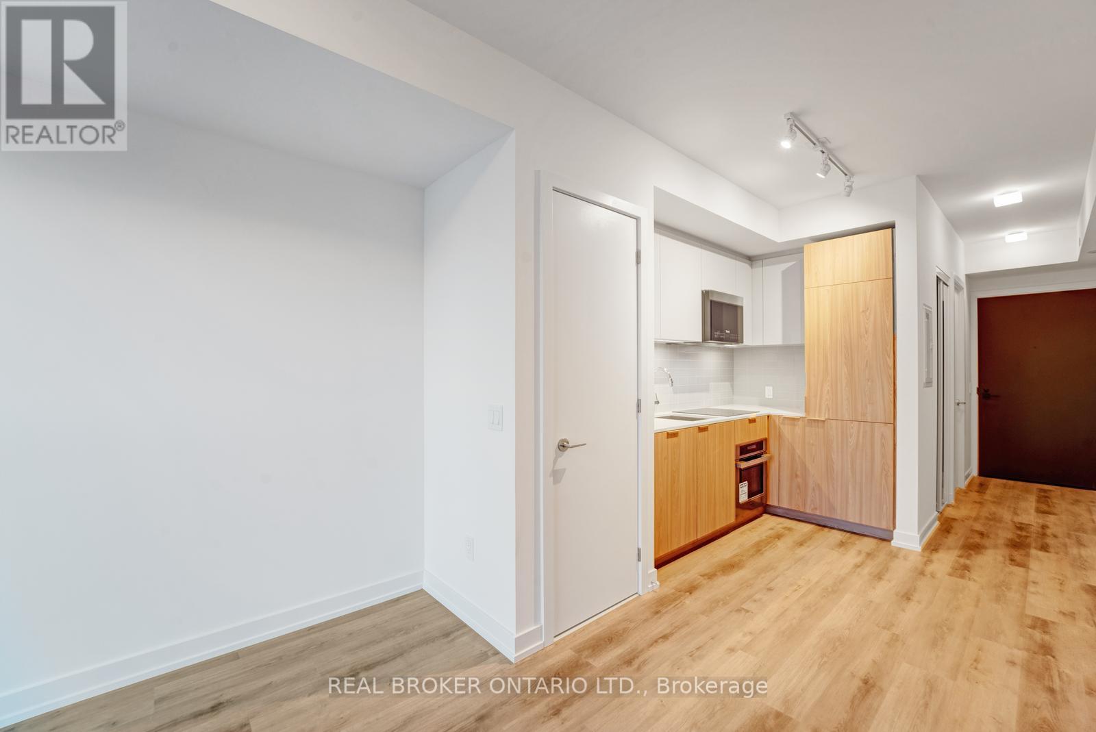 Photo 13 of Lph 16 28 Eastern Avenue, Toronto ON