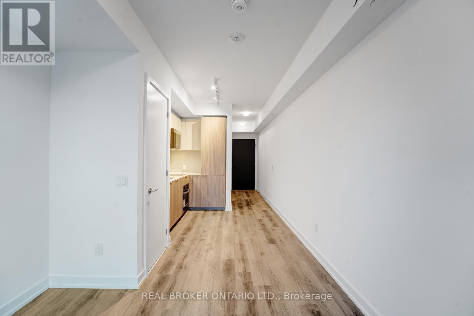 Photo 15 of Lph 16 28 Eastern Avenue, Toronto ON