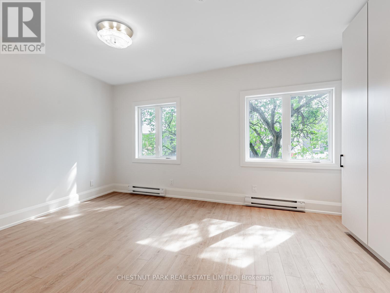 Photo 4 of 2 2528 Yonge Street, Toronto ON