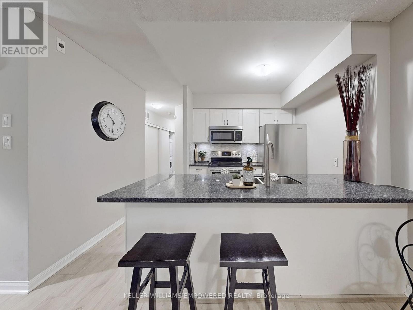 Photo 11 of 701 7 Sudbury Street N, Toronto ON