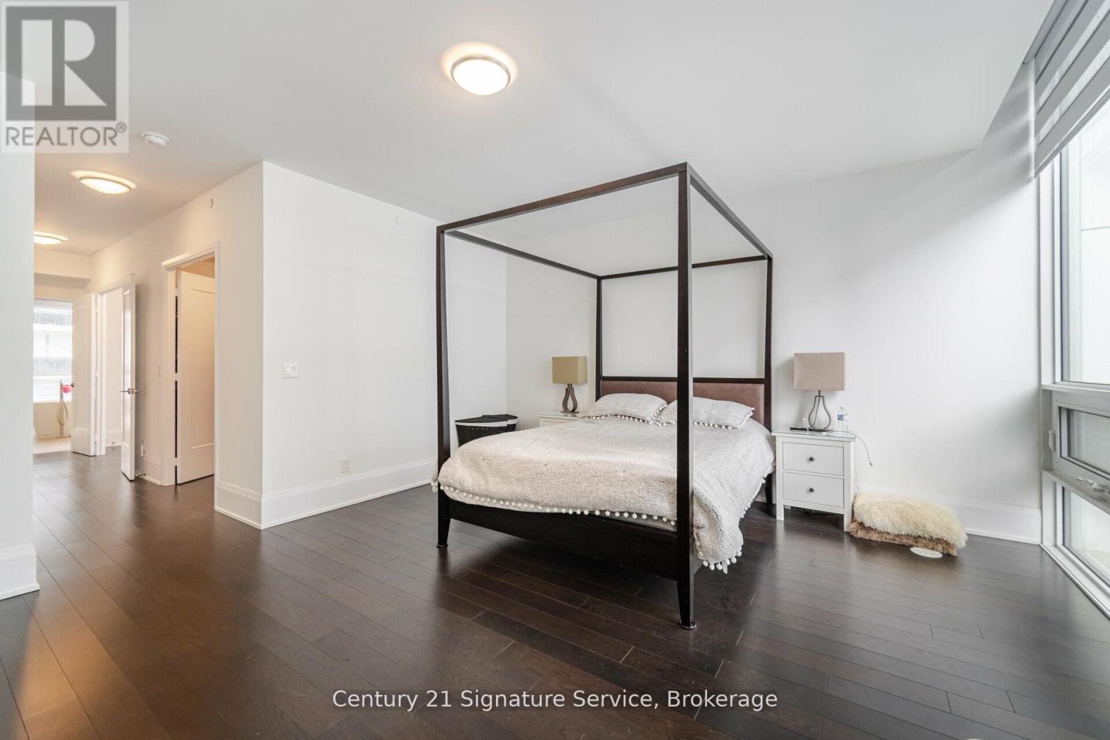 Photo 13 of Th 05 101 Erskine Avenue, Toronto ON