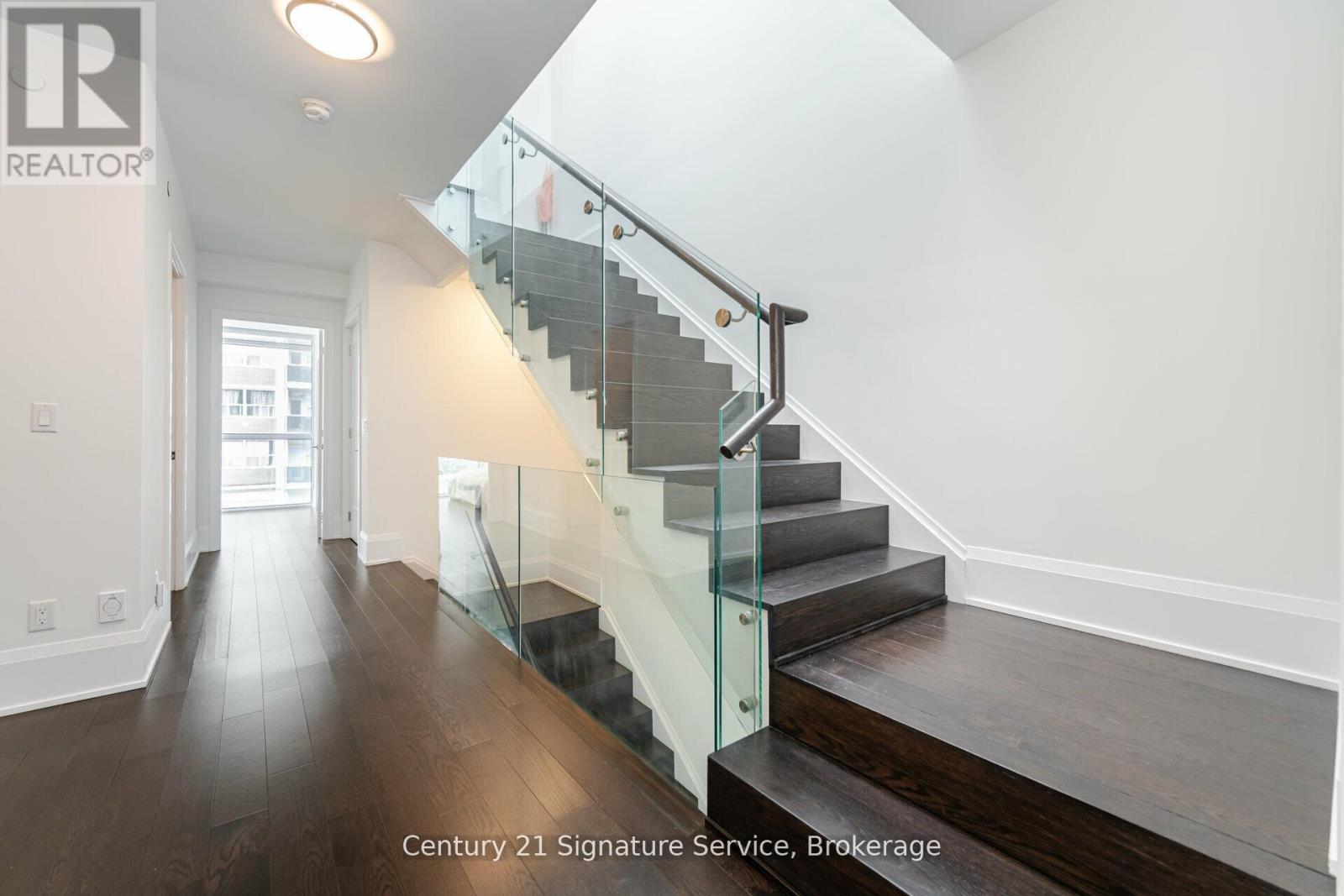 Photo 23 of Th 05 101 Erskine Avenue, Toronto ON