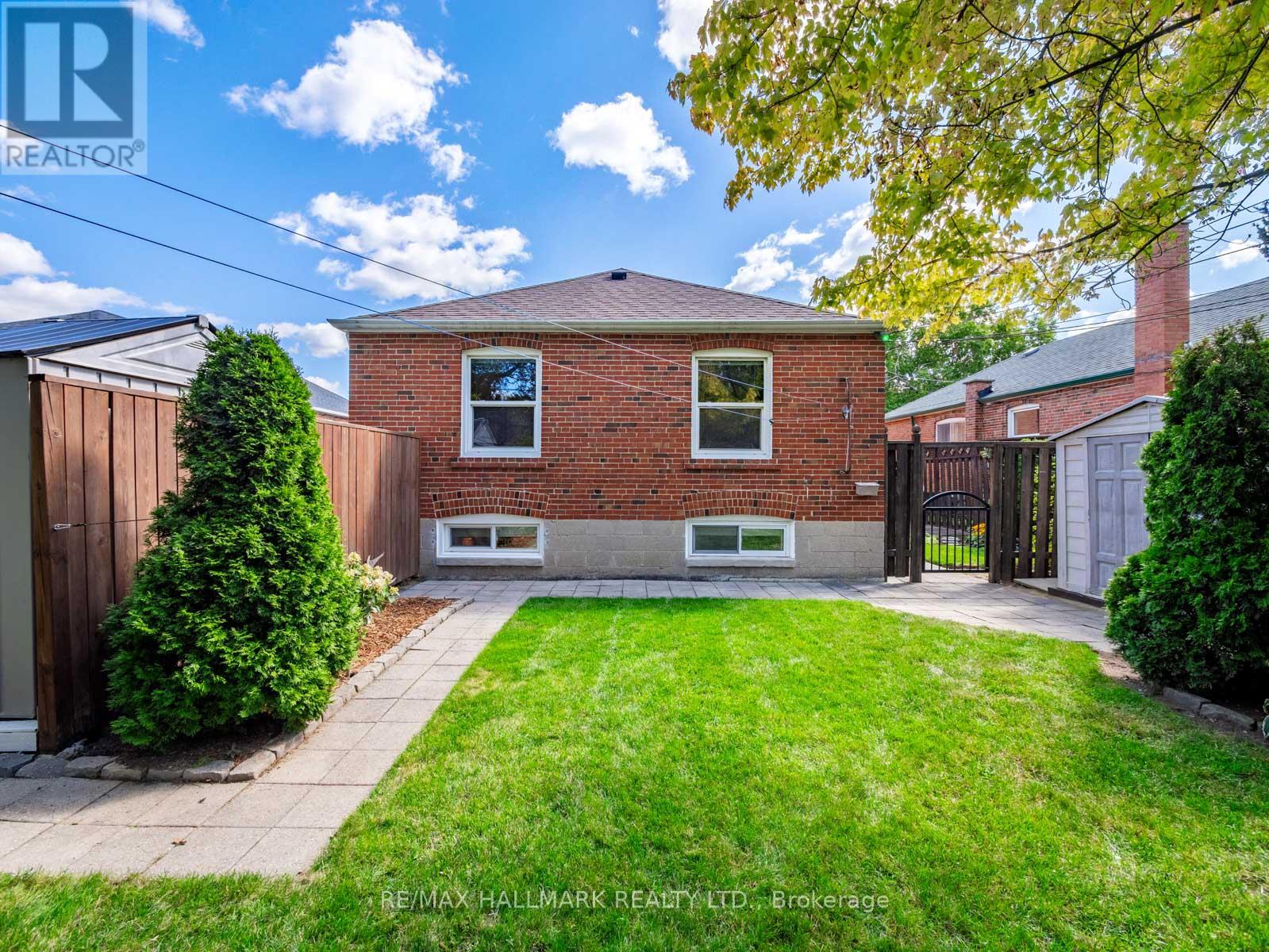Photo 38 of 60 Greylawn Crescent, Toronto ON