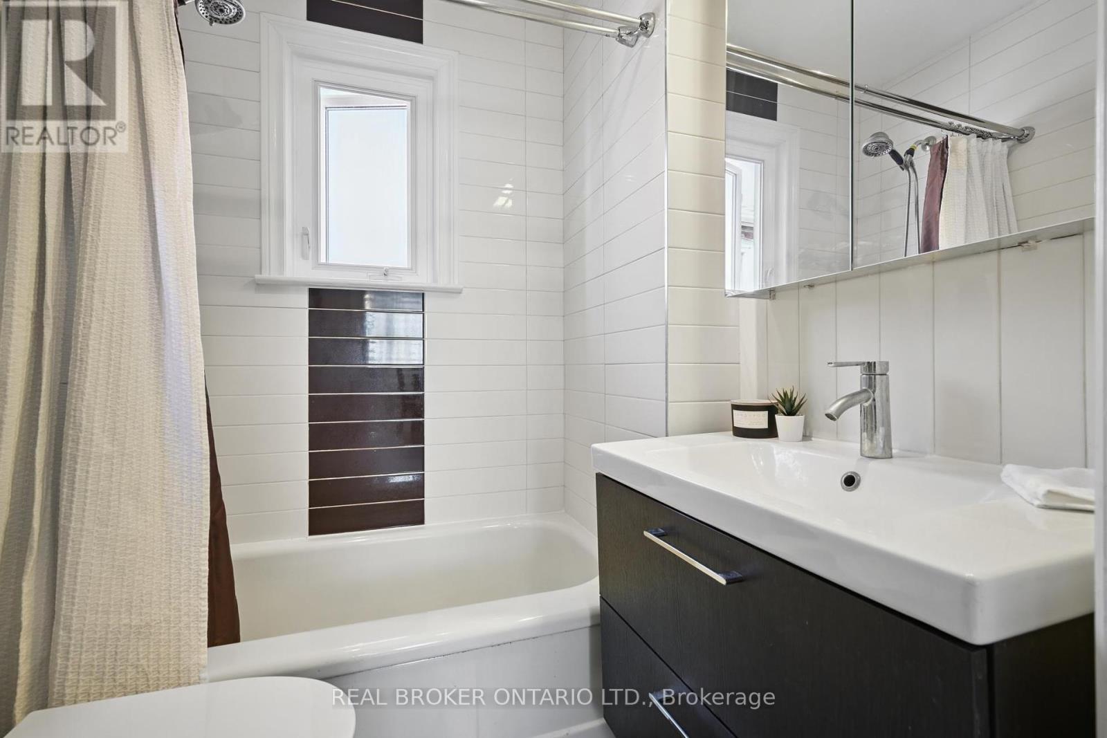Photo 17 of 28 Galbraith Avenue, Toronto ON