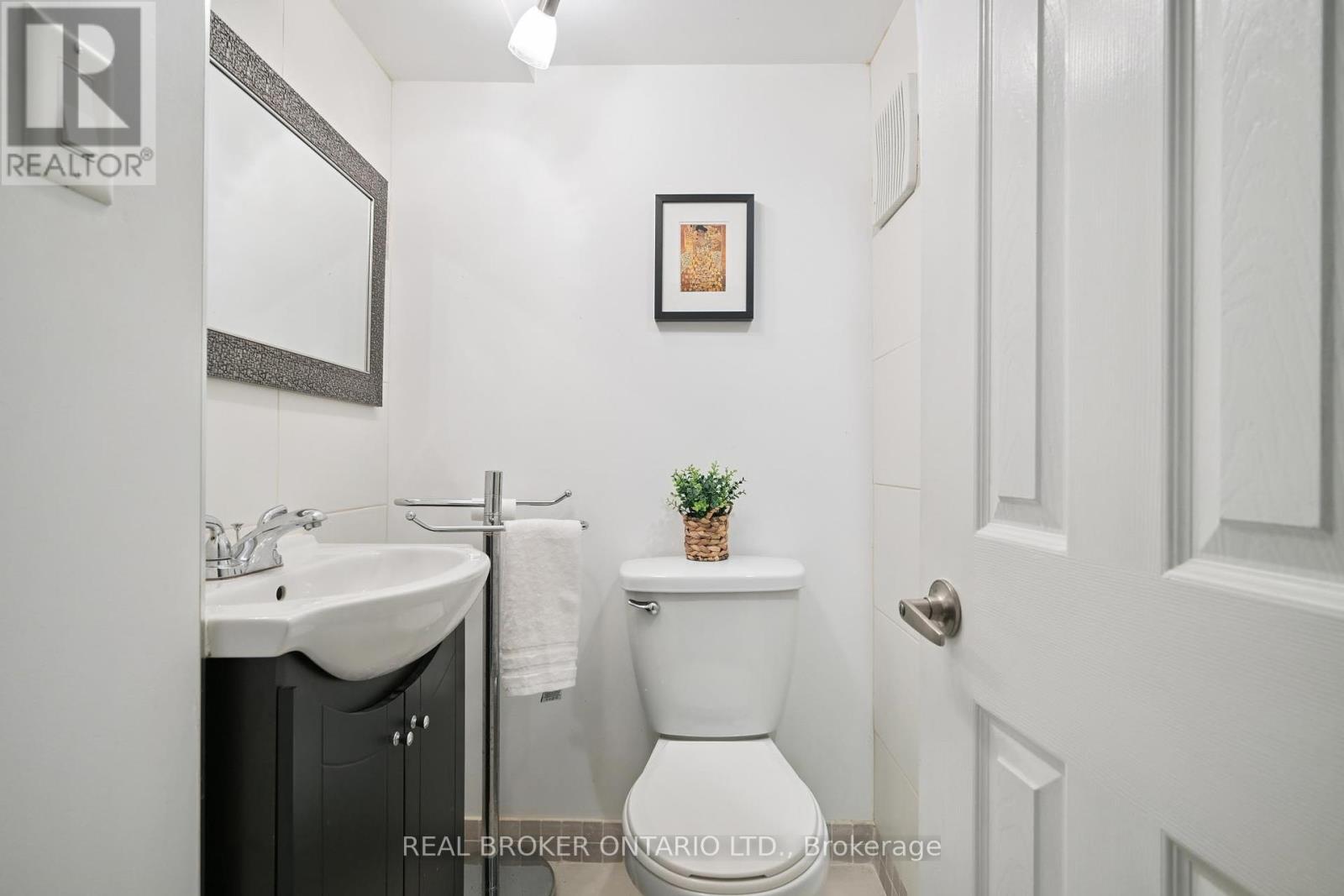 Photo 25 of 28 Galbraith Avenue, Toronto ON
