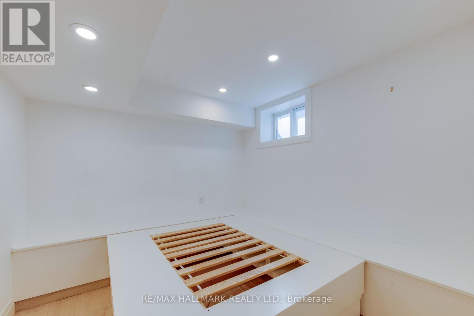 Photo 11 of Lower 210 Parkmount Road, Toronto ON
