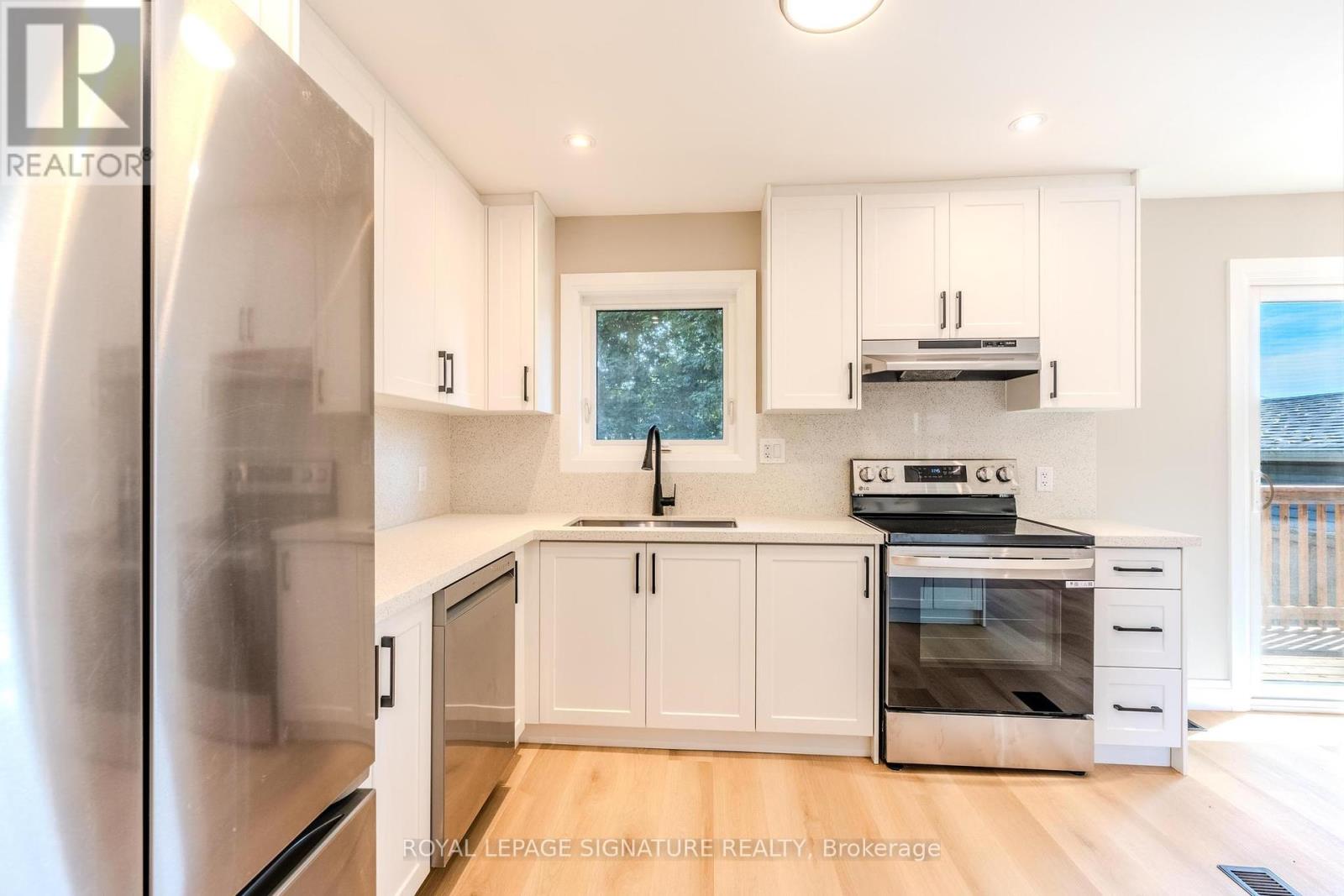 Photo 11 of Main 1337 Cedar Street, Oshawa ON