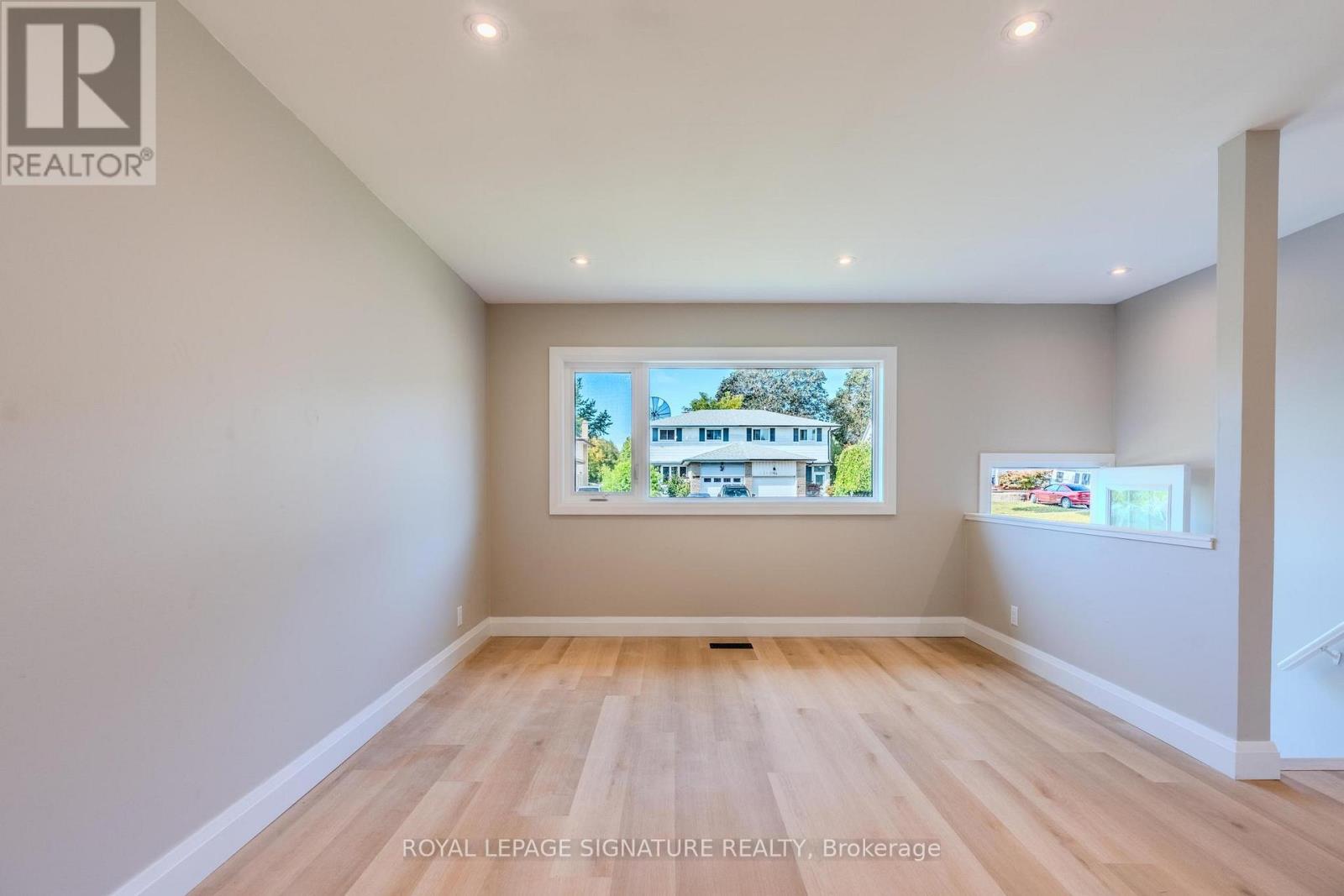 Photo 4 of Main 1337 Cedar Street, Oshawa ON