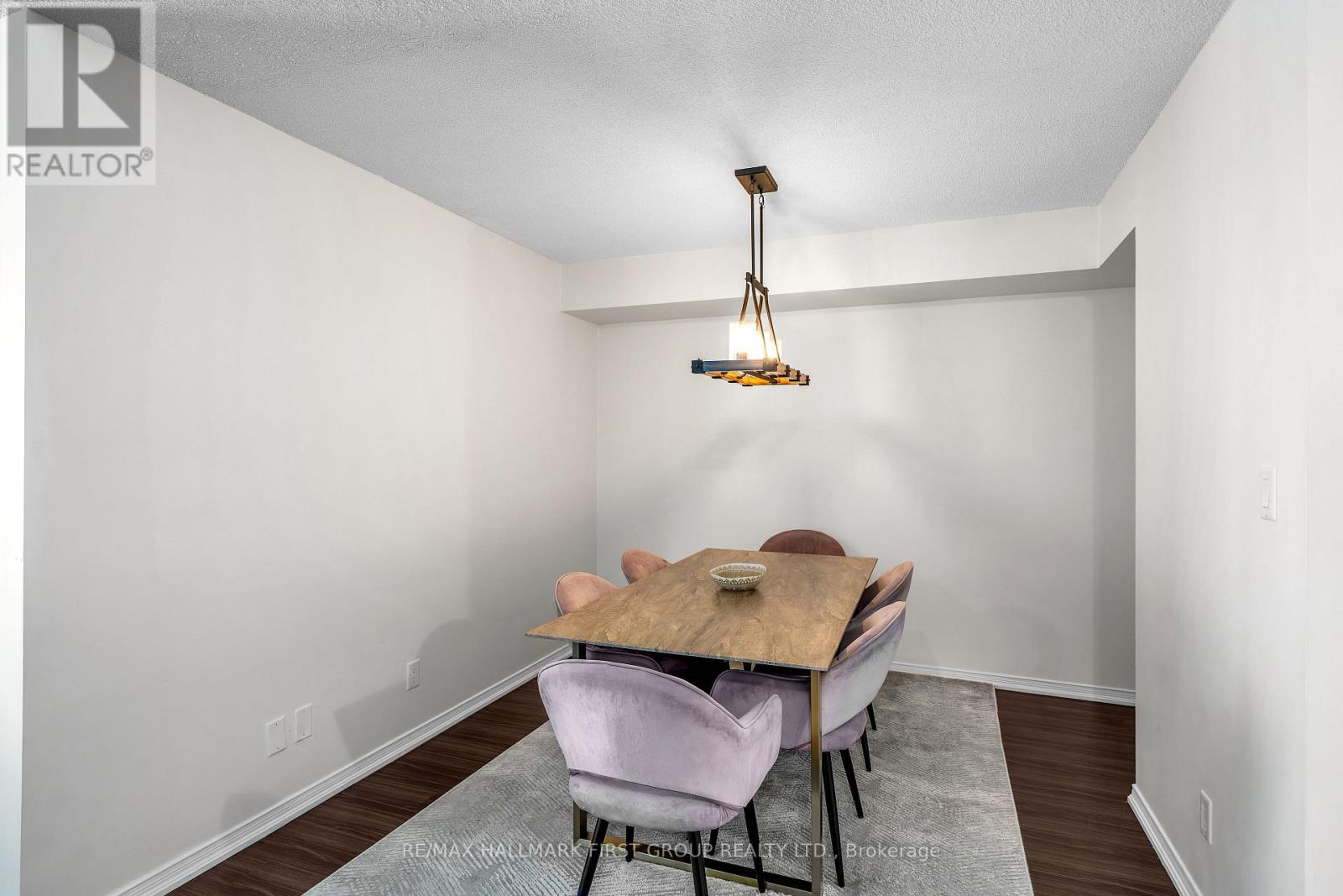 Photo 11 of 15 A 6 Rosebank Drive, Toronto ON
