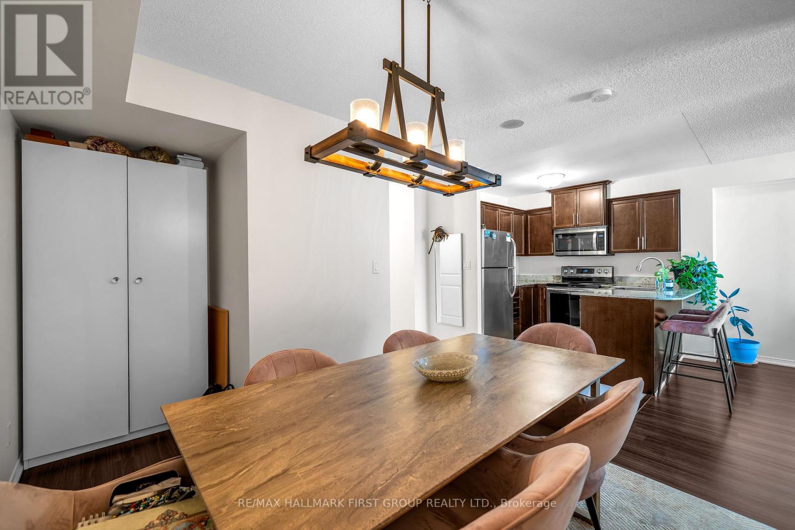 Photo 13 of 15 A 6 Rosebank Drive, Toronto ON