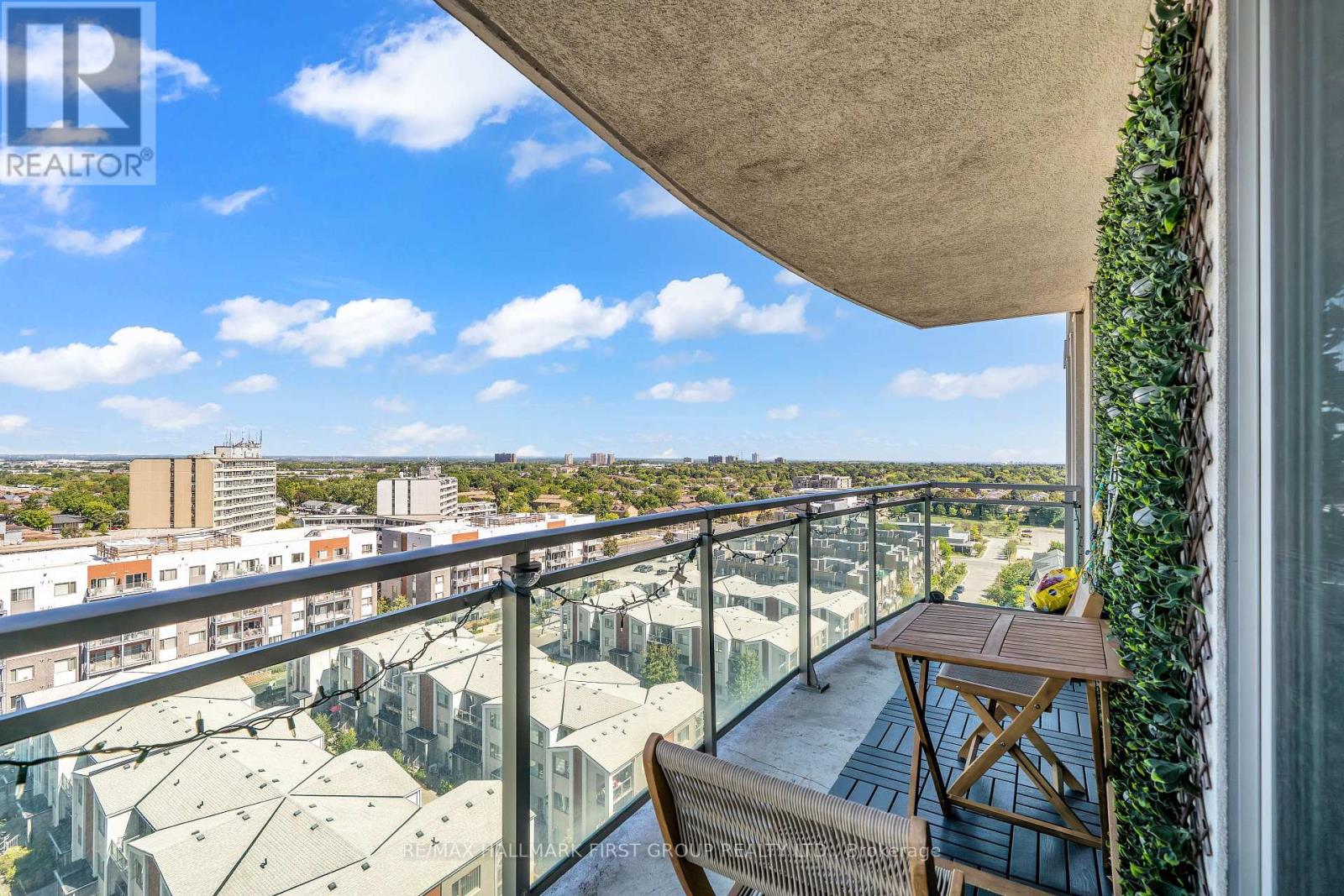 Photo 16 of 15 A 6 Rosebank Drive, Toronto ON