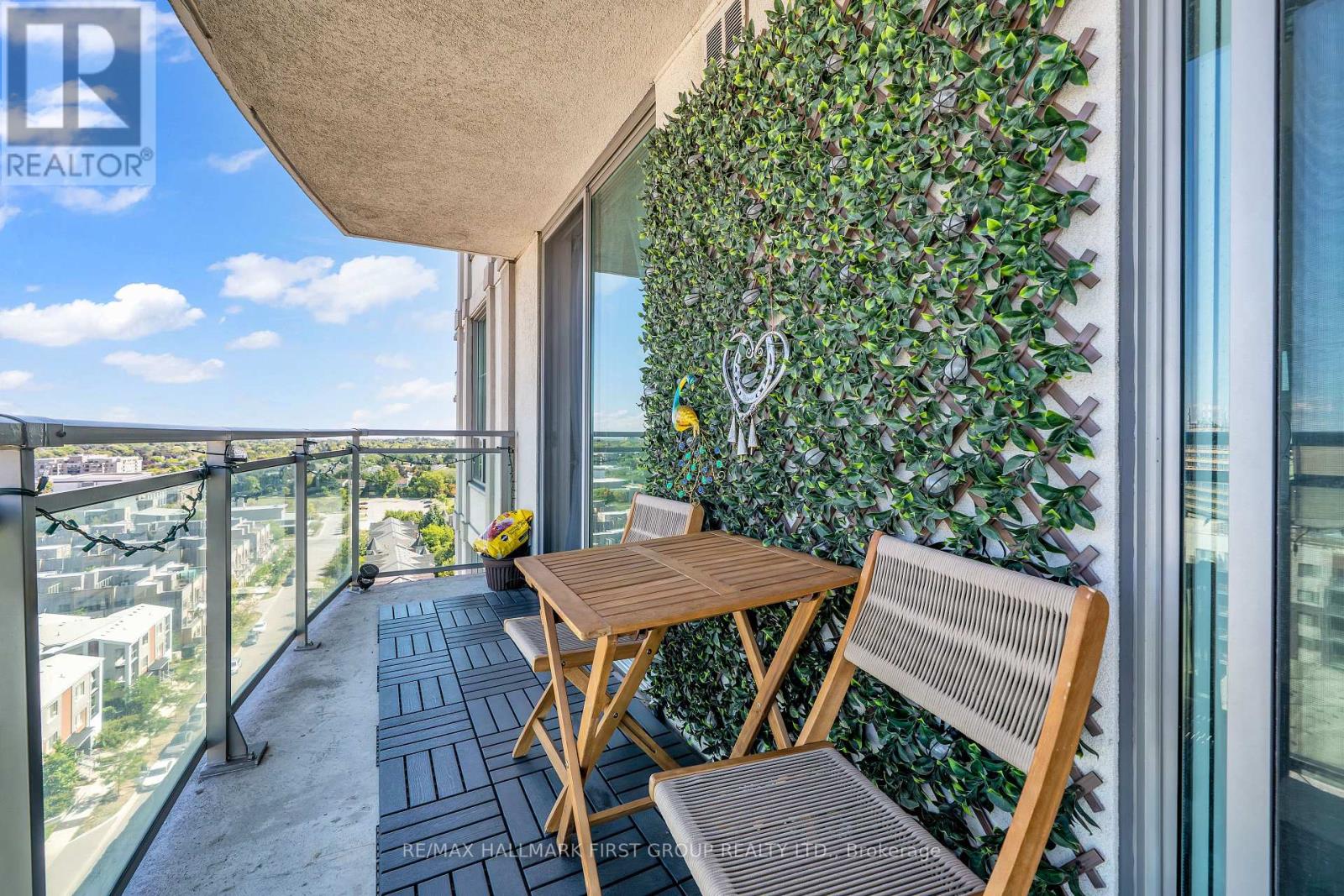 Photo 17 of 15 A 6 Rosebank Drive, Toronto ON