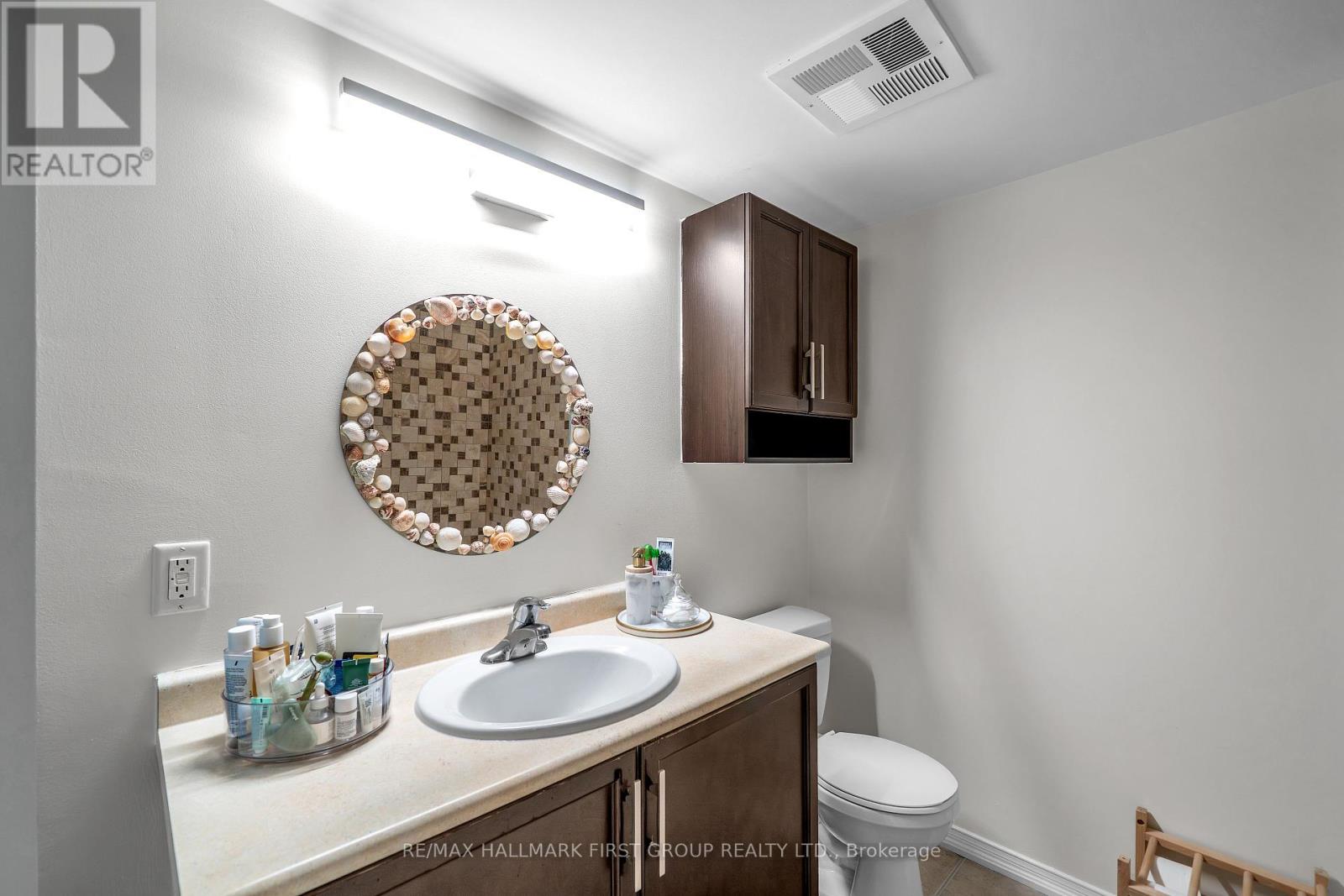 Photo 21 of 15 A 6 Rosebank Drive, Toronto ON