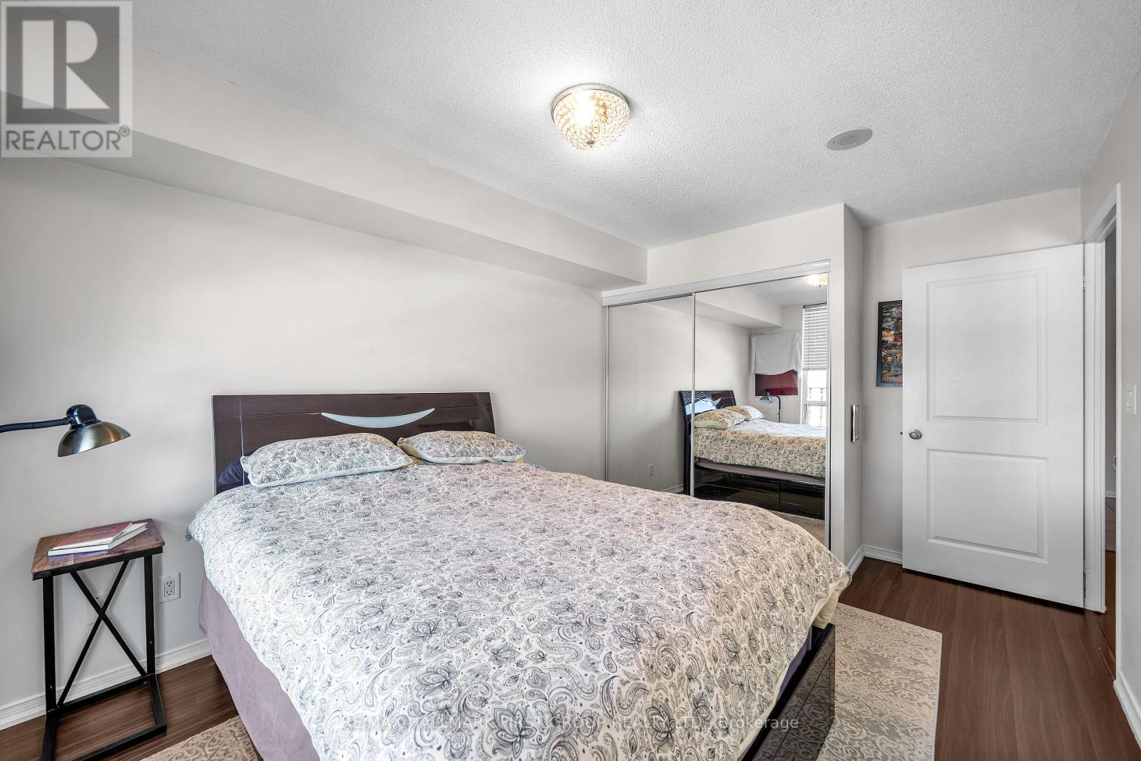 Photo 23 of 15 A 6 Rosebank Drive, Toronto ON