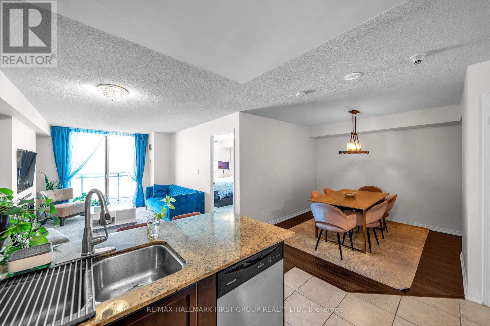 Photo 30 of 15 A 6 Rosebank Drive, Toronto ON