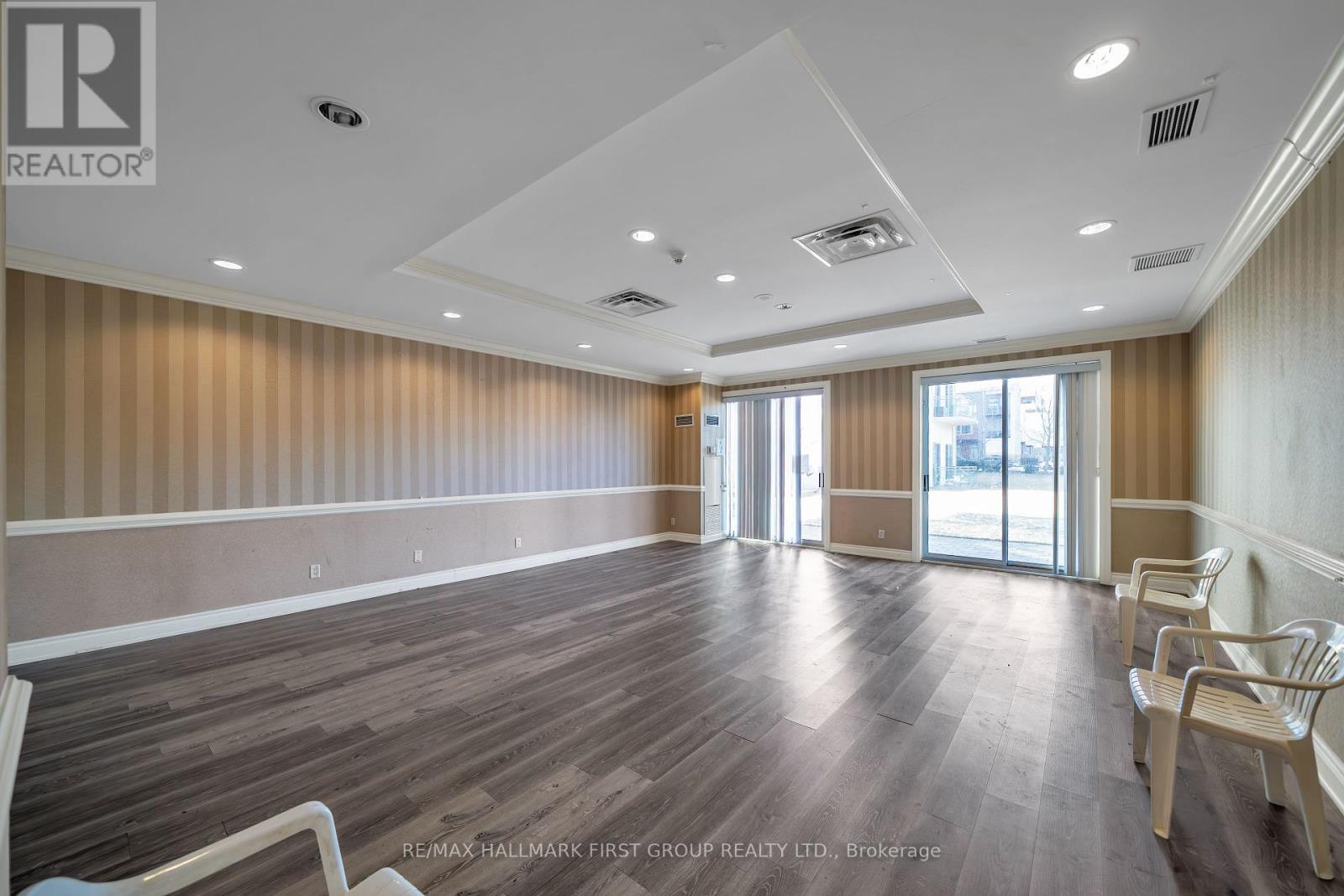 Photo 37 of 15 A 6 Rosebank Drive, Toronto ON