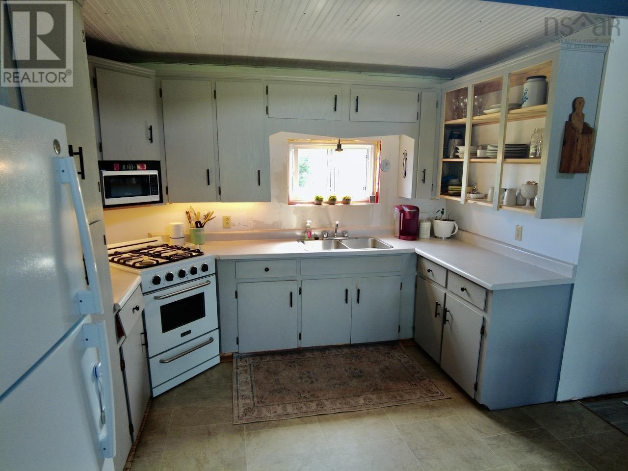 Property 8 of 26 of 66 Matheson Cove Road