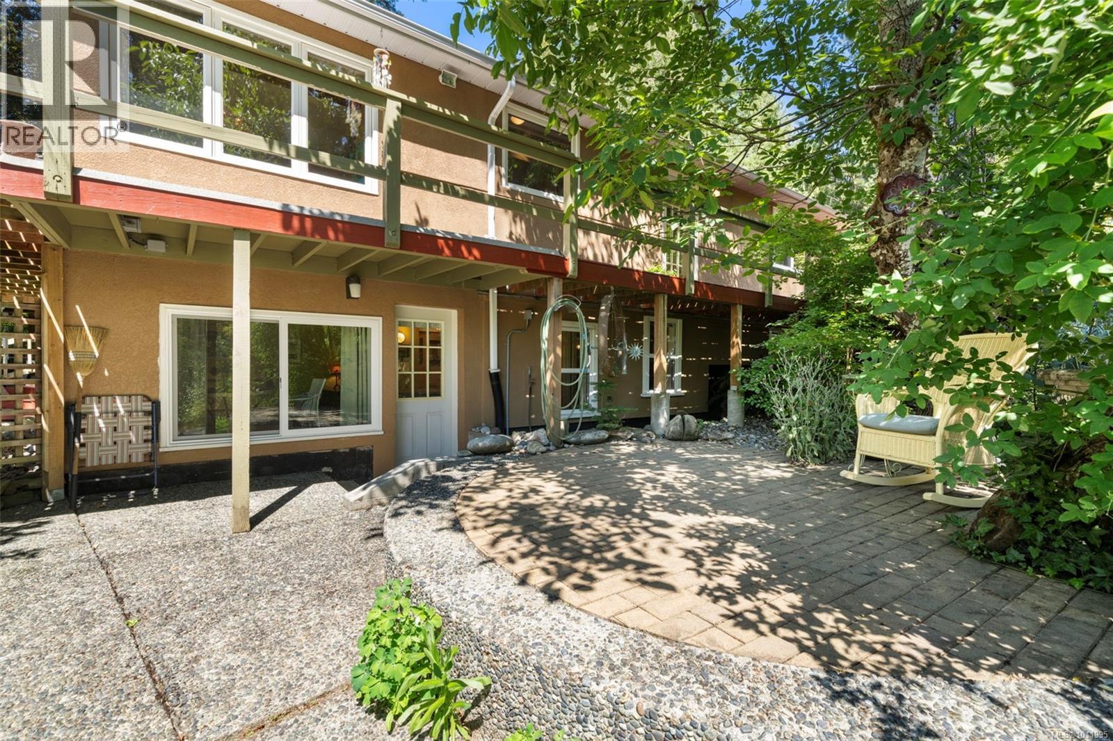  5932 West Saanich Road, Saanich