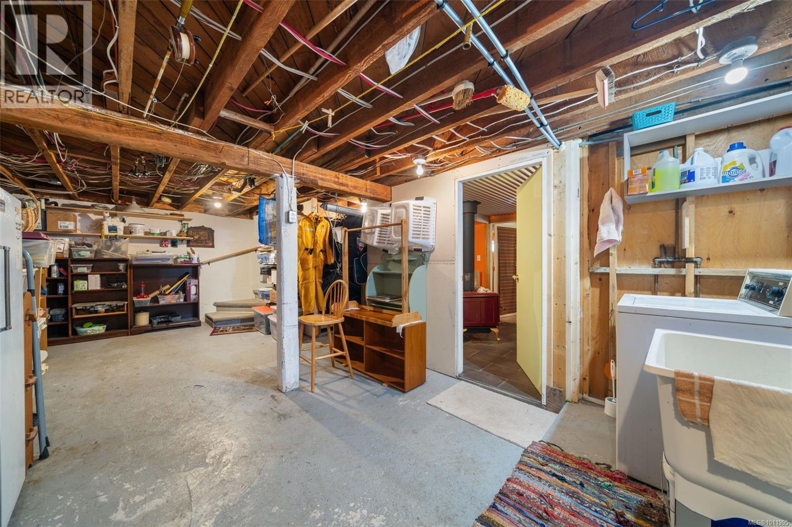  5932 West Saanich Road, Saanich