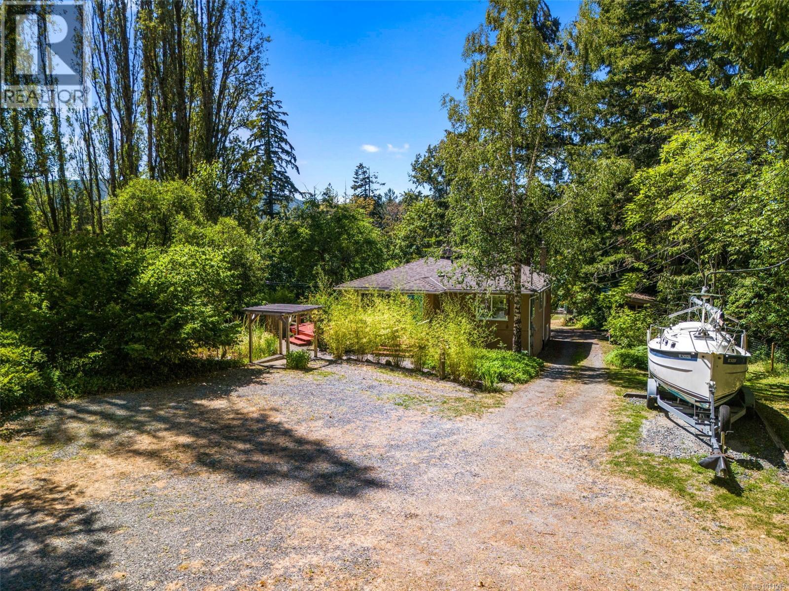  5932 West Saanich Road, Saanich
