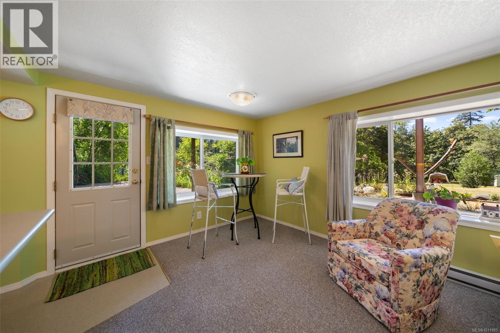  5932 West Saanich Road, Saanich