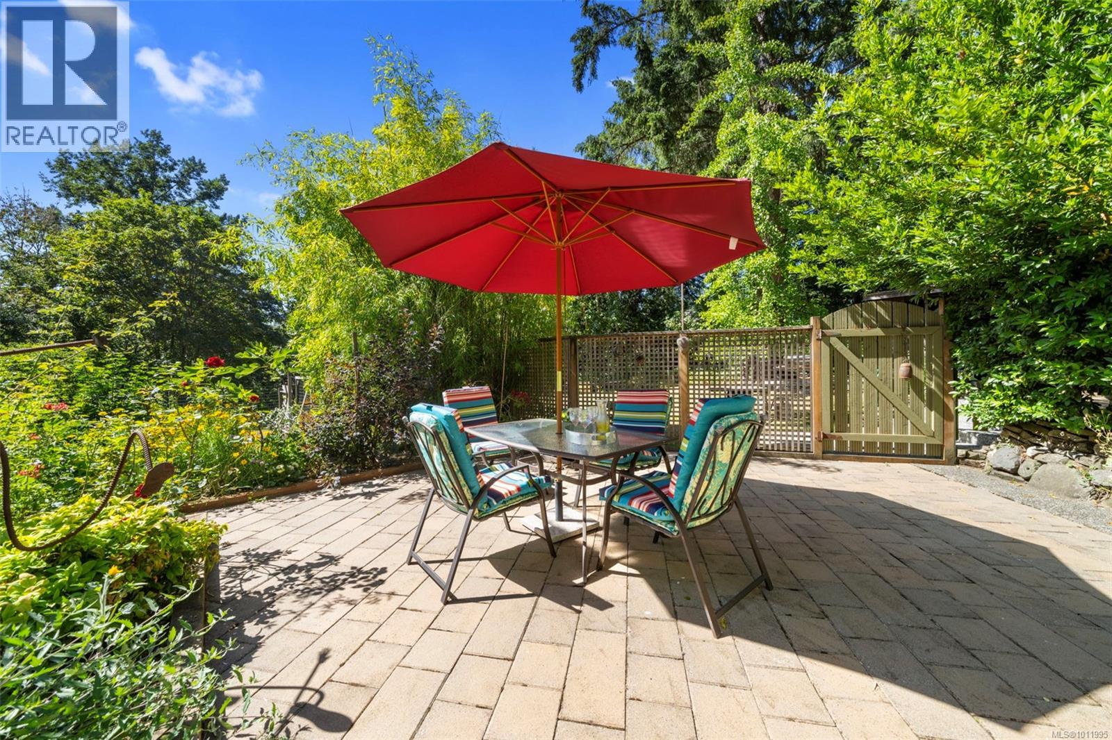  5932 West Saanich Road, Saanich