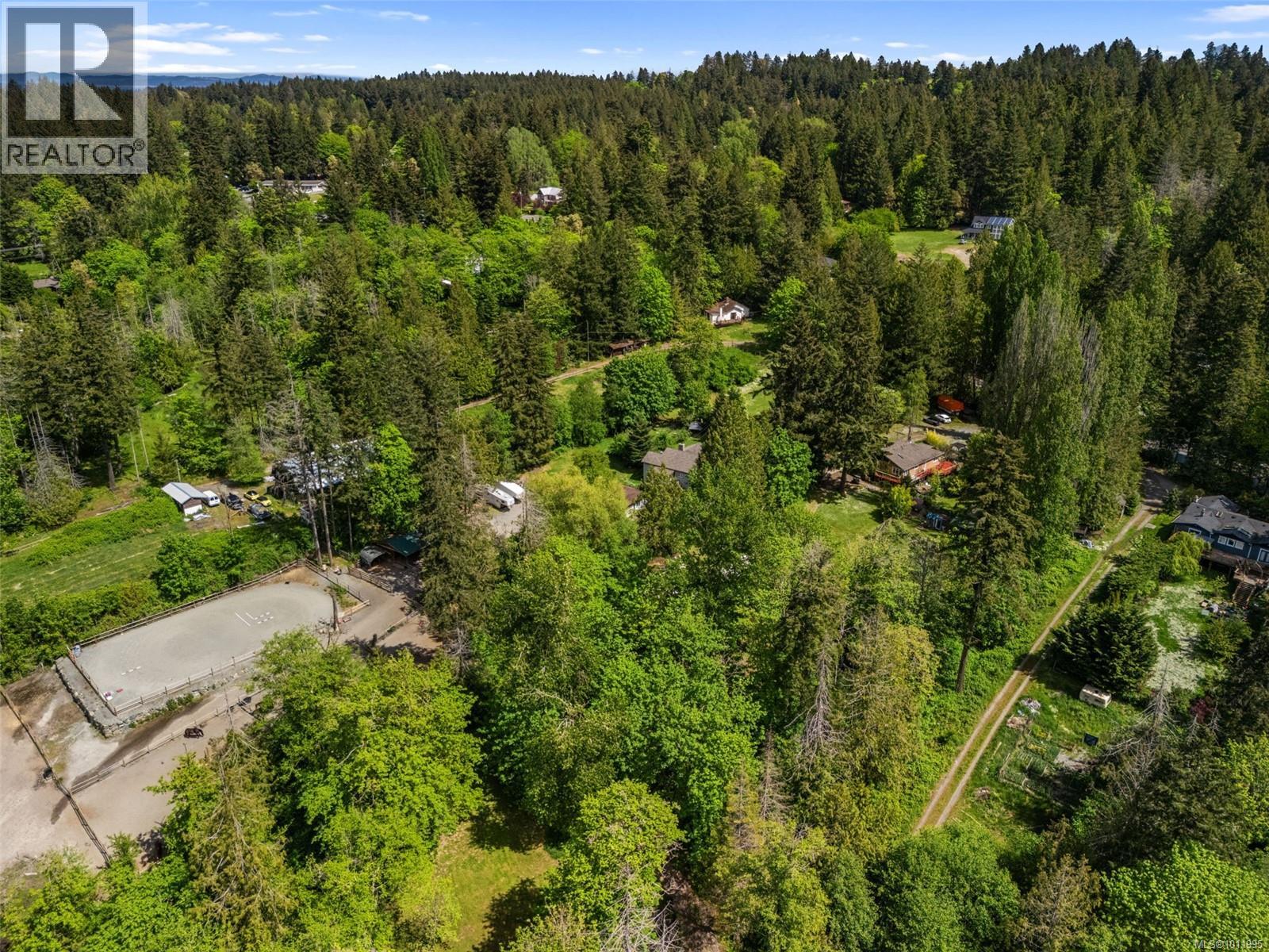  5932 West Saanich Road, Saanich