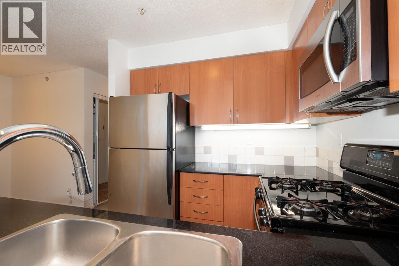 Photo 18 of 209 63 Keefer Place, Vancouver BC