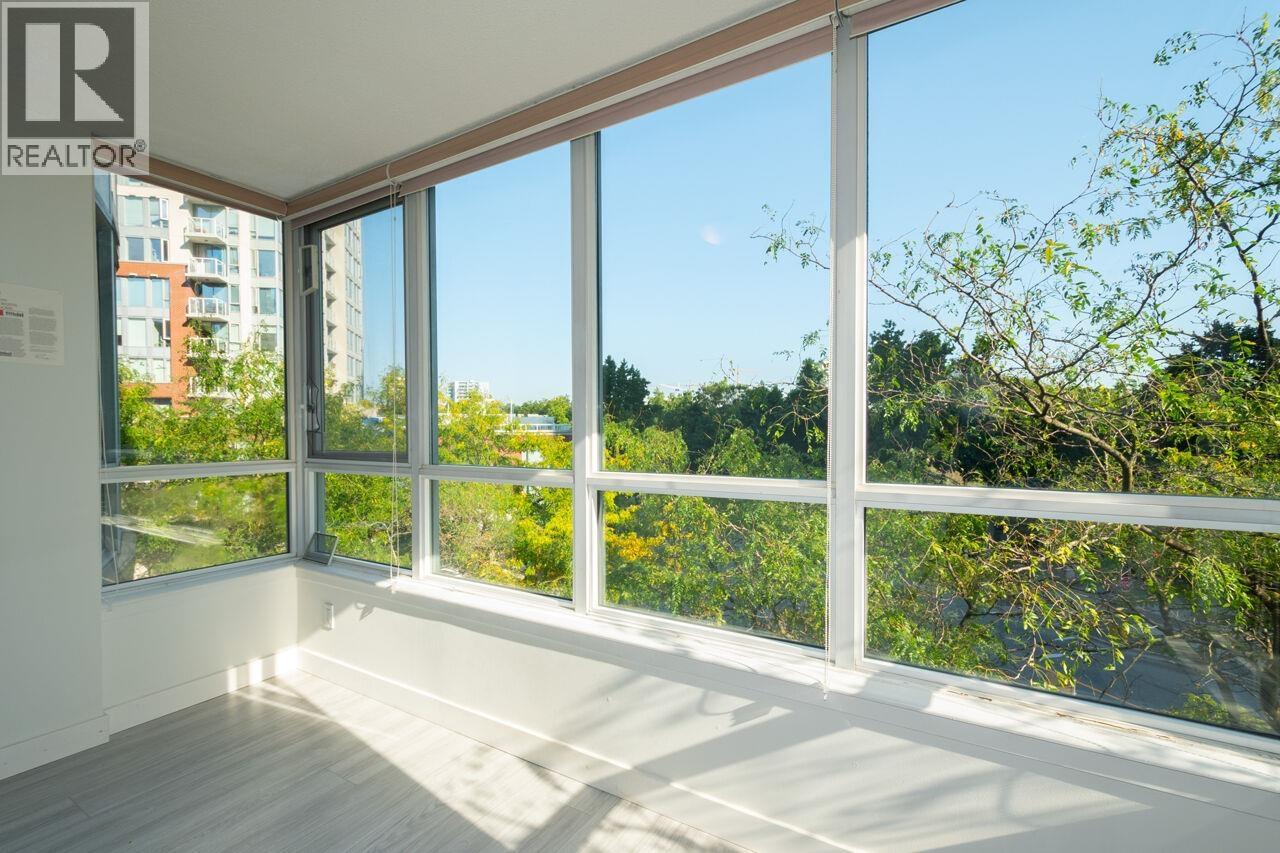 Photo 9 of 209 63 Keefer Place, Vancouver BC