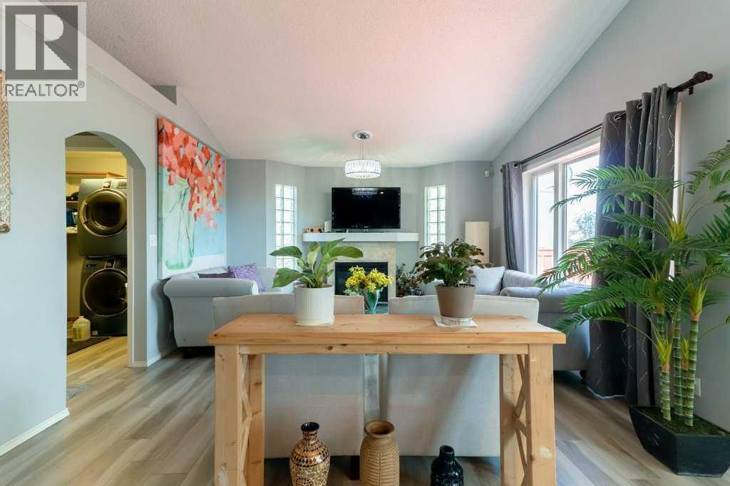 Photo 6 of 138 Hampstead Circle Nw, Calgary AB