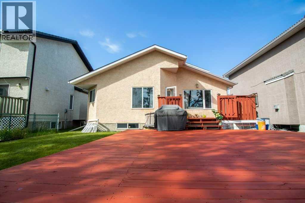 Photo 37 of 138 Hampstead Circle Nw, Calgary AB
