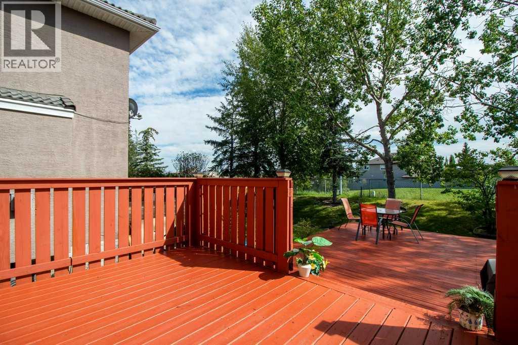 Photo 41 of 138 Hampstead Circle Nw, Calgary AB