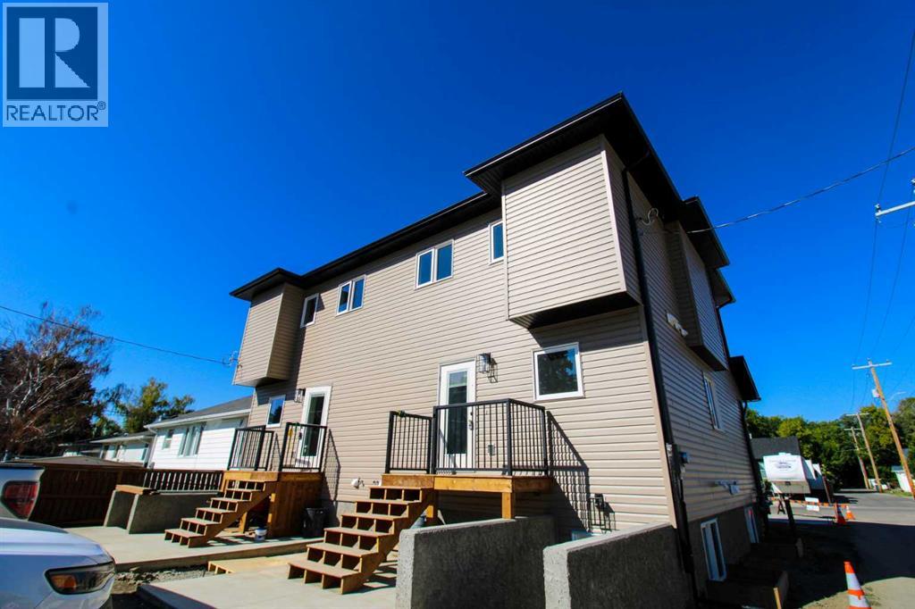 Photo 17 of 1015 17 A Street S, Lethbridge AB
