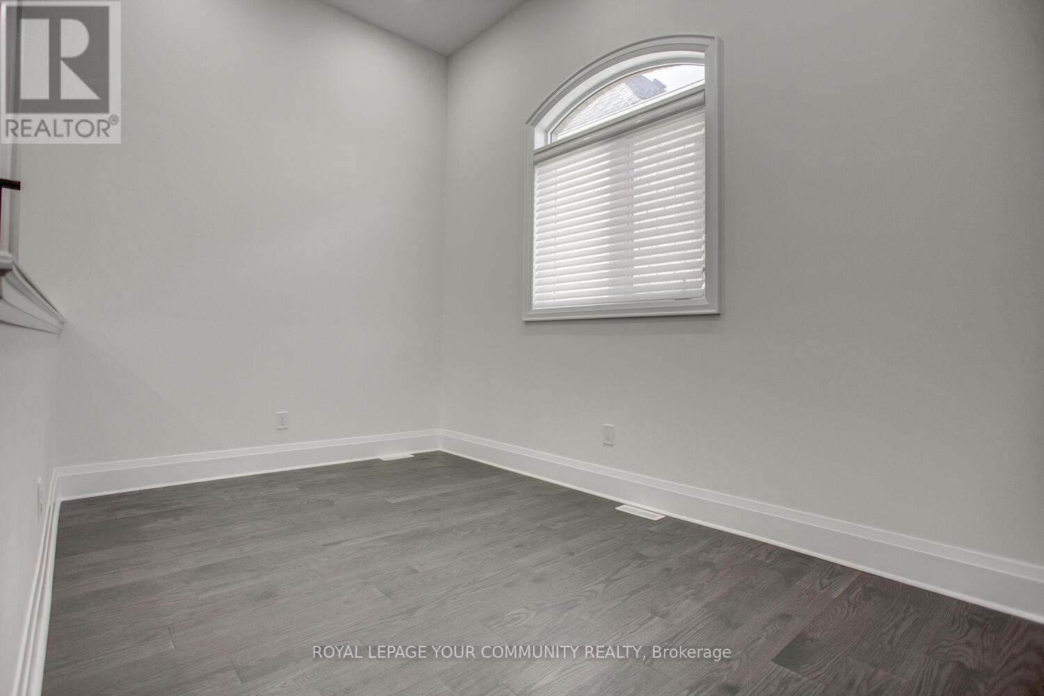 Photo 20 of 13 Bannockburn Drive, Vaughan ON