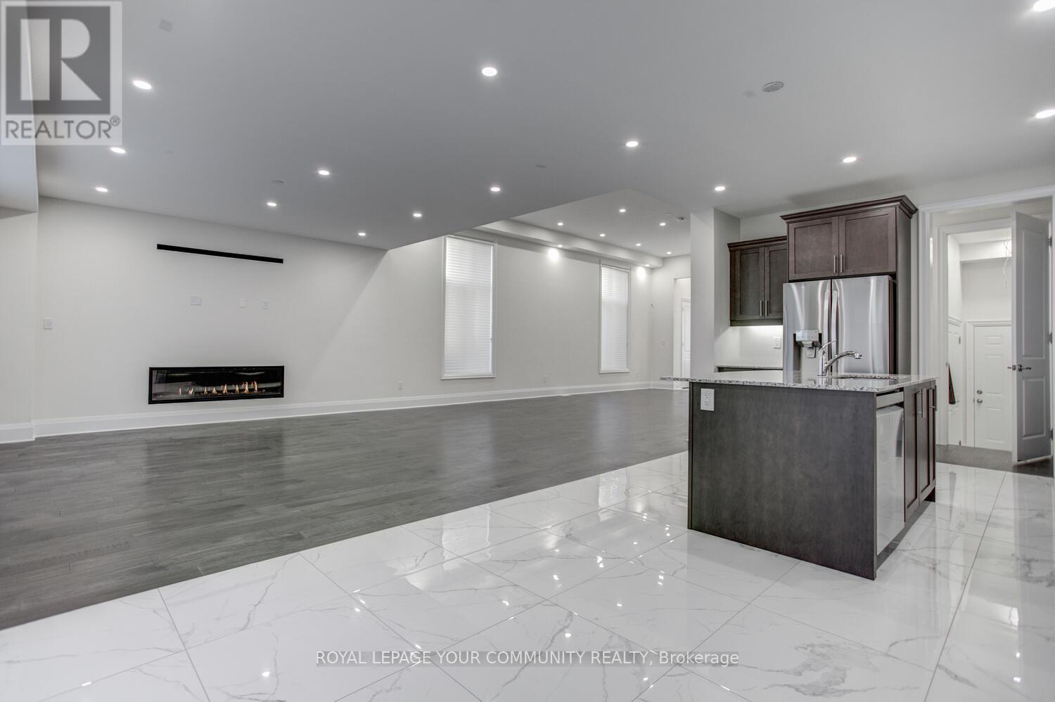 Photo 28 of 13 Bannockburn Drive, Vaughan ON
