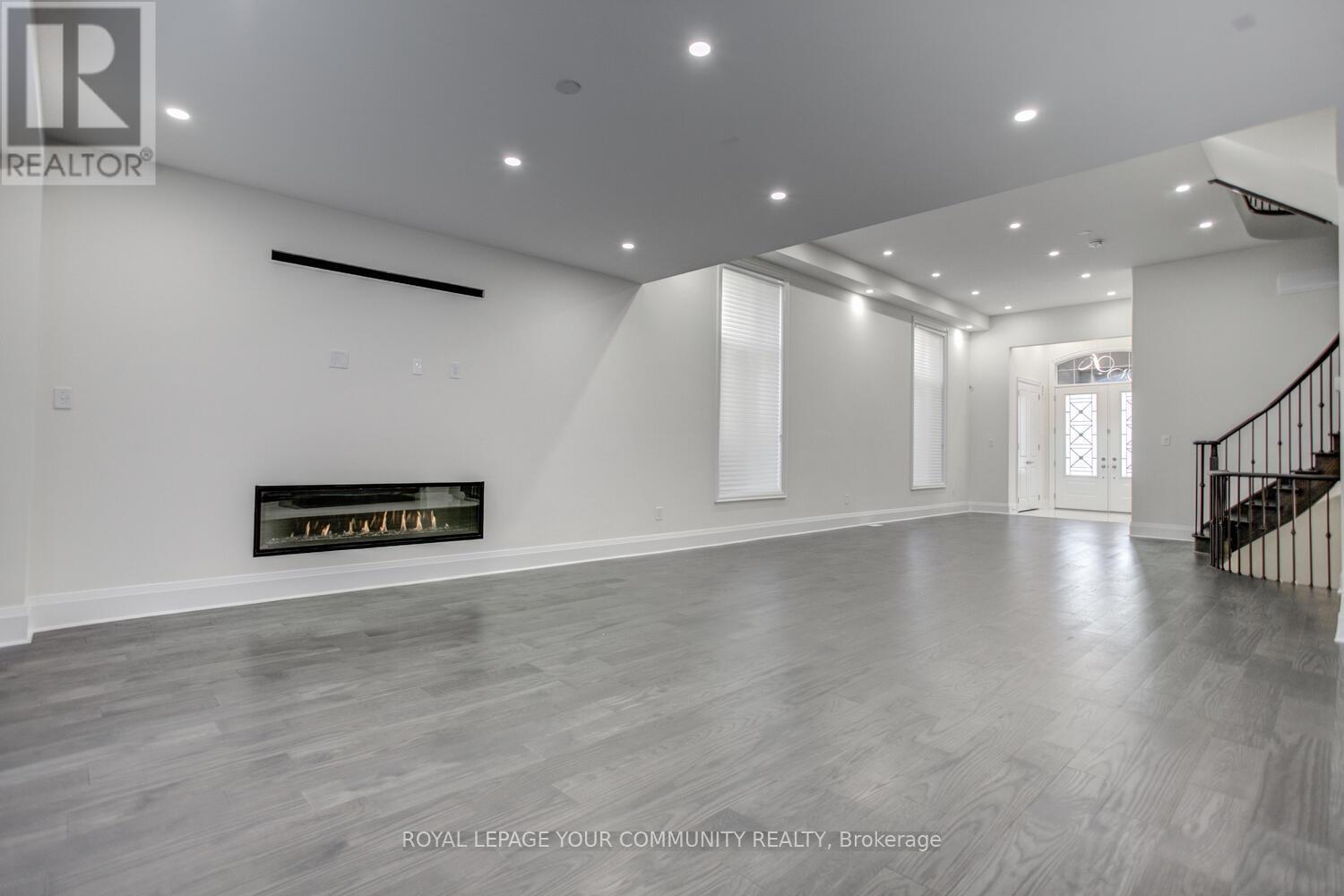 Photo 30 of 13 Bannockburn Drive, Vaughan ON