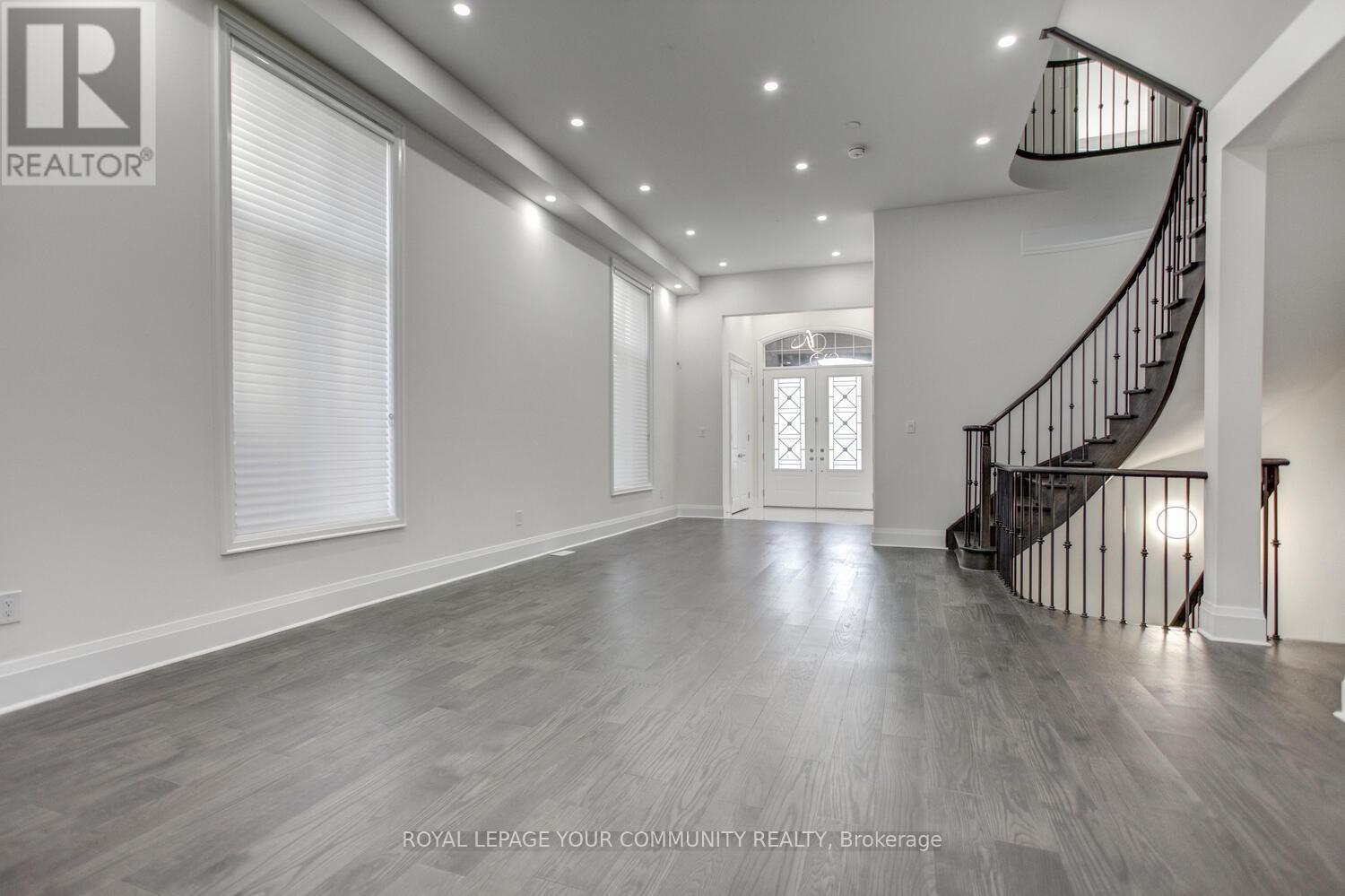 Photo 31 of 13 Bannockburn Drive, Vaughan ON