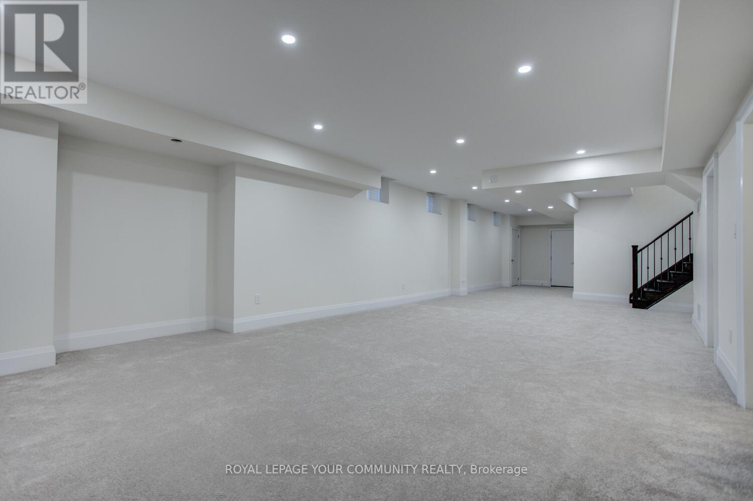 Photo 36 of 13 Bannockburn Drive, Vaughan ON
