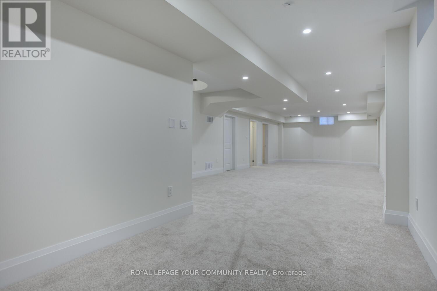 Photo 39 of 13 Bannockburn Drive, Vaughan ON