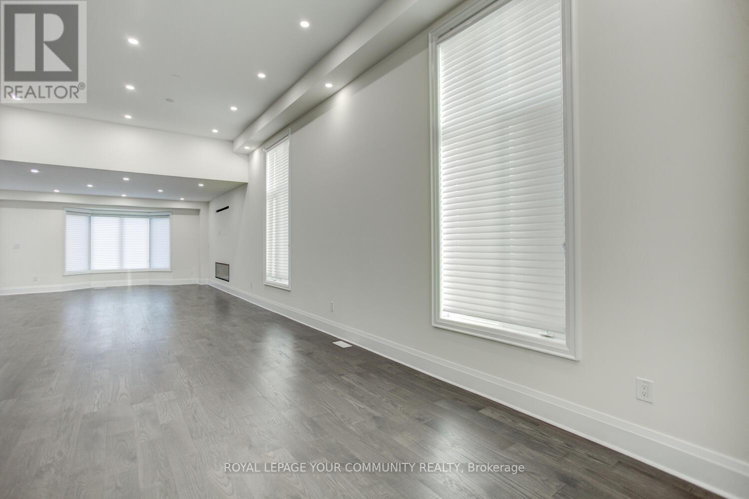 Photo 5 of 13 Bannockburn Drive, Vaughan ON