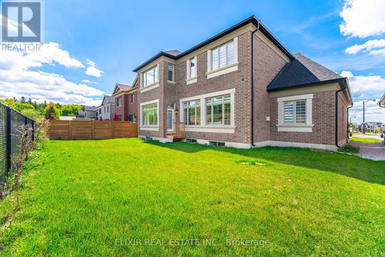Photo 46 of 33 Sculpture Garden Lane, Vaughan ON