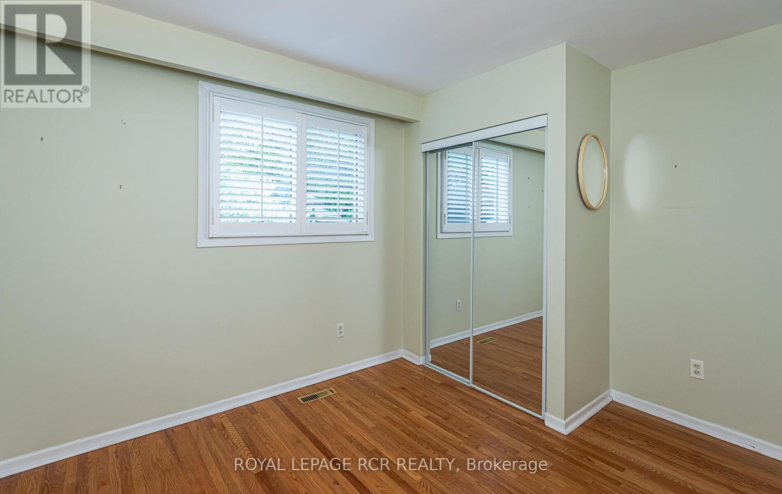 Photo 12 of 231 Stouffer Street, Whitchurchstouffville ON