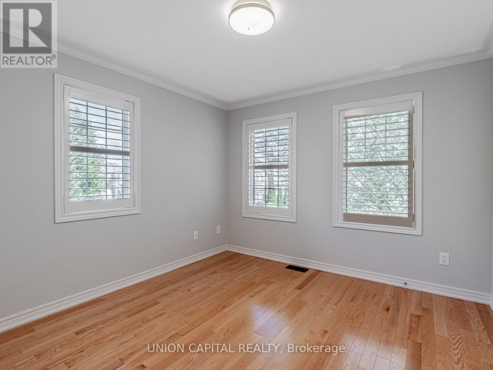 Photo 31 of 100 Albert Lewis Street, Markham ON