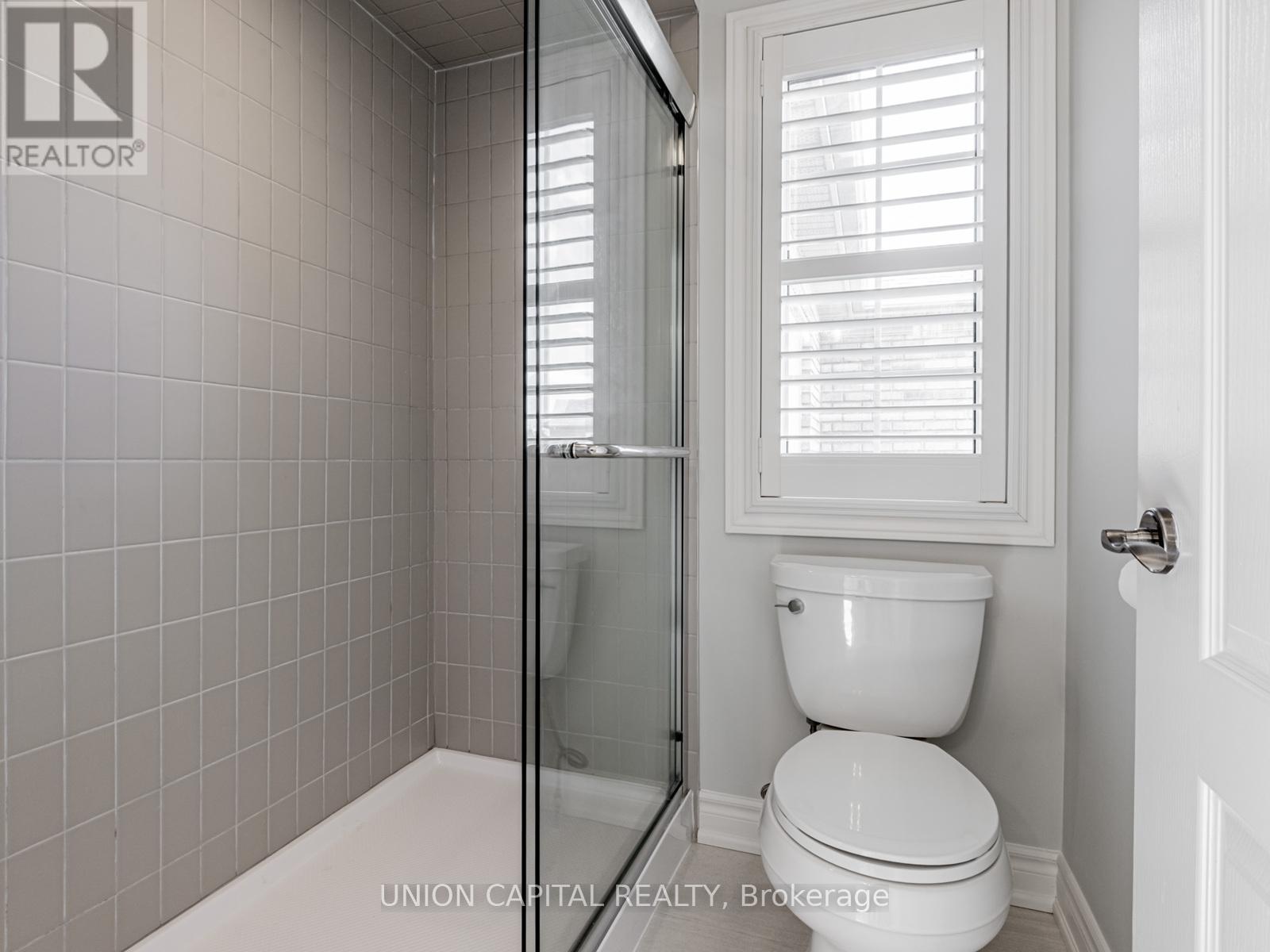 Photo 38 of 100 Albert Lewis Street, Markham ON