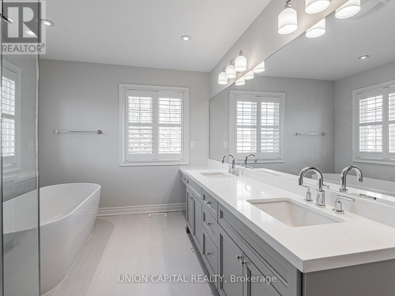 Photo 43 of 100 Albert Lewis Street, Markham ON